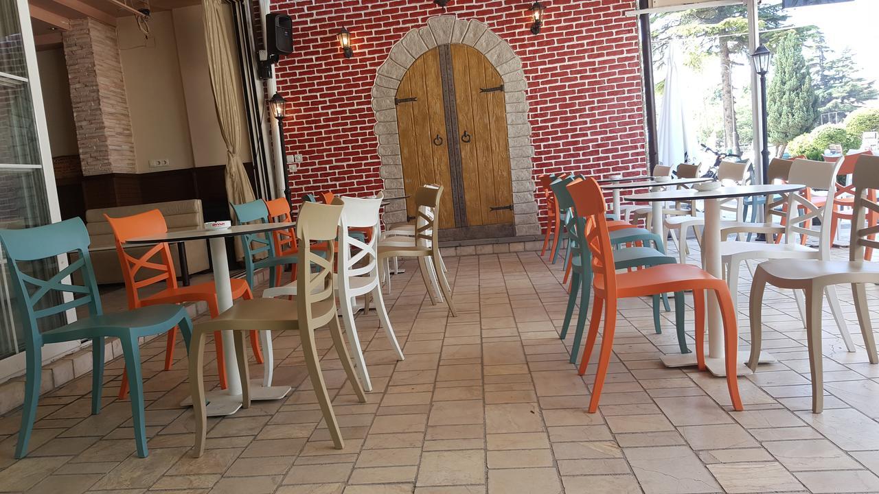 Art Theatre Caffe Hotel Struga Eksteriør bilde