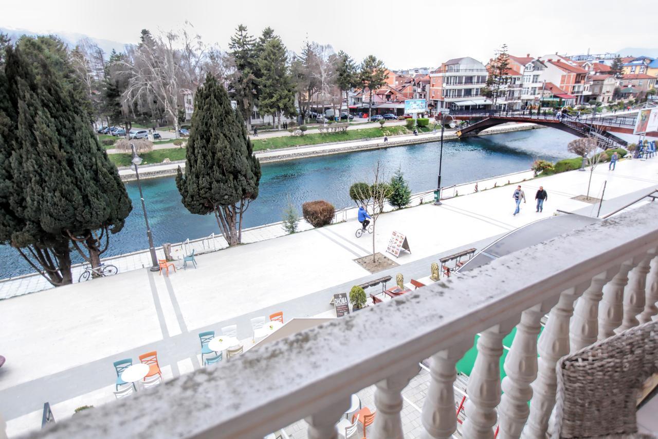 Art Theatre Caffe Hotel Struga Eksteriør bilde
