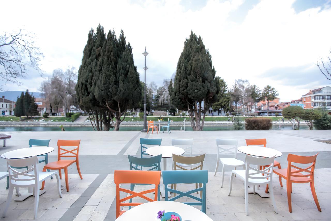 Art Theatre Caffe Hotel Struga Eksteriør bilde